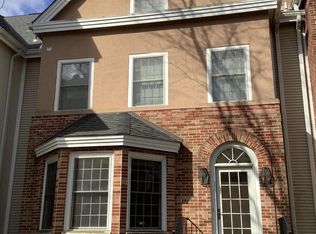32 Governors Ln, Princeton, NJ