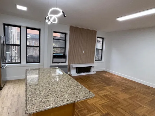 570 Westminster Road image 4 of 21