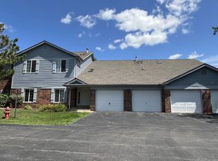 1732 Chesapeake Ln #8, Schaumburg, IL