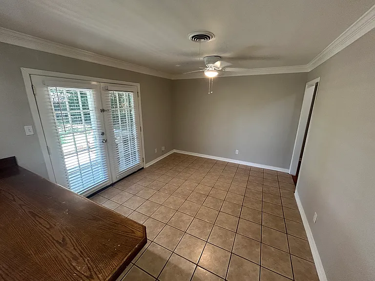 1107 Eric Ave — Photo 7