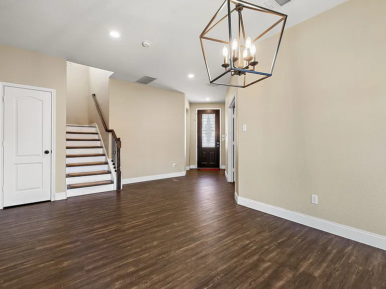 2950 E Old Settlers Blvd #29 — Photo 4