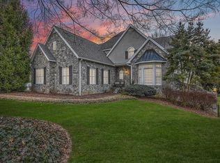 7 Cox Farm Ct, Johnson City, TN 37601