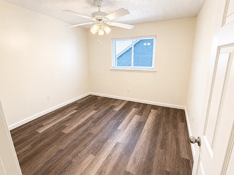 1165 Magnolia Ave — Photo 13