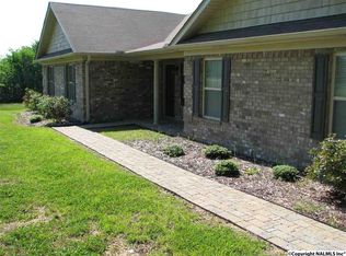 18 Warden Rd, Fayetteville, TN 37334