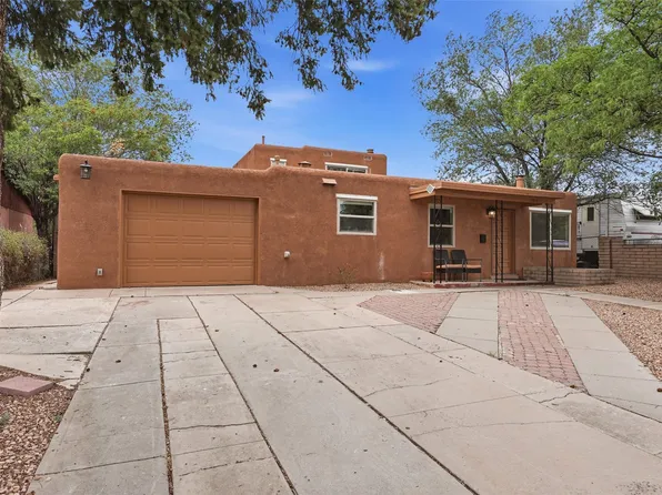 1016 Velarde Rd, Santa Fe, NM 87507