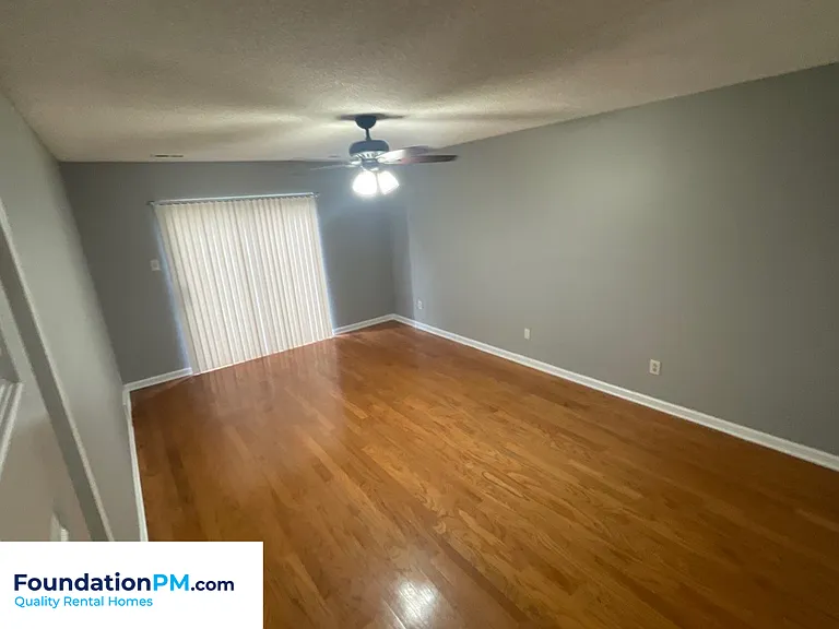 8265 Cedar Chest Dr — Photo 10