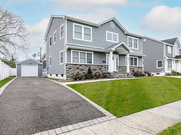5th image of 822 Gehrig Ave