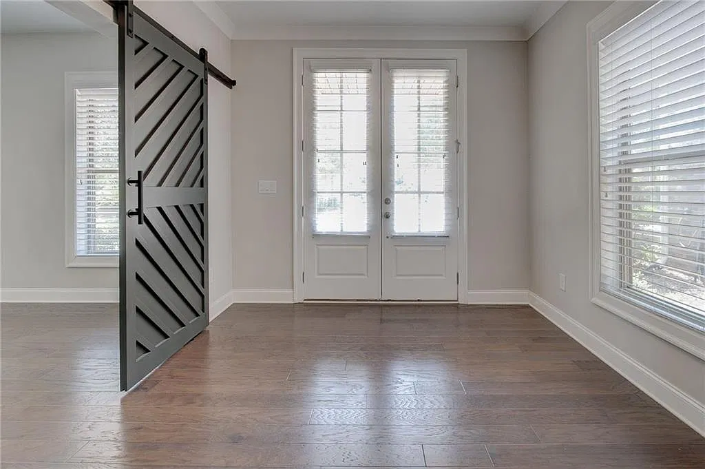 4 bed, 3.5 bath, 3156 sqft, $5,500 — Photo 4