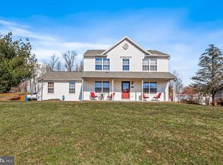 4421 Walters Hatchery Rd, Spring Grove, PA 17362