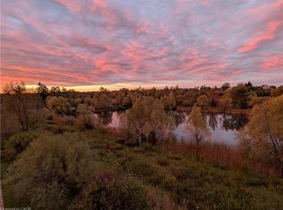 1077 Gordon St #333, Guelph, ON N1G 0E3