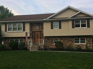 802 Kelsy Ln, Duncansville, PA 16635