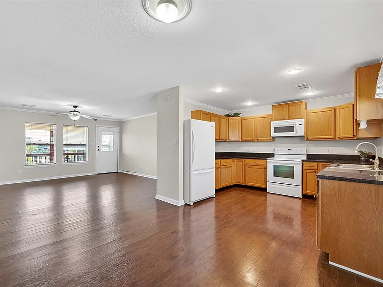 11 Highland Dr — Photo 4
