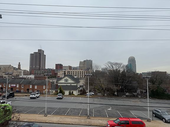 4th image of 350 N Broad St #350