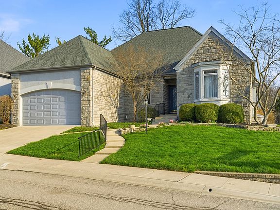 3rd image of 788 Katherines Ridge Ln