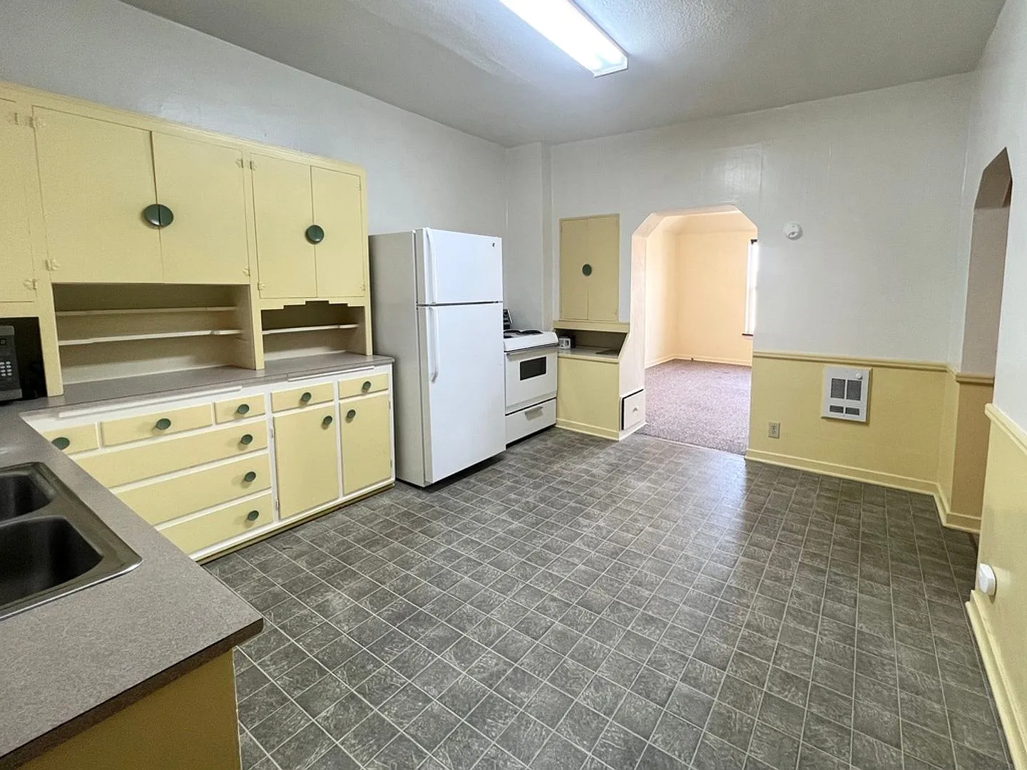 416 N Pine Street — Photo 3