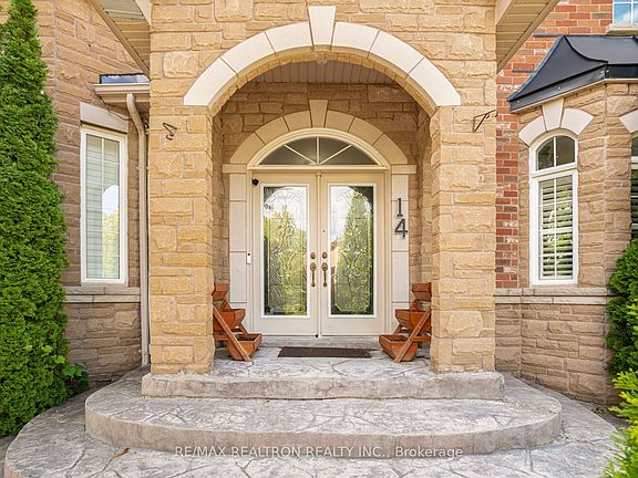 5th image of 14 Kentview Cres