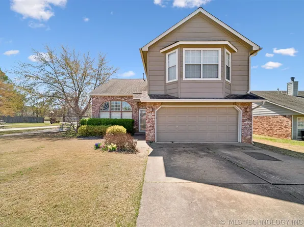 1702 W 110th Pl S, Jenks, OK 74037