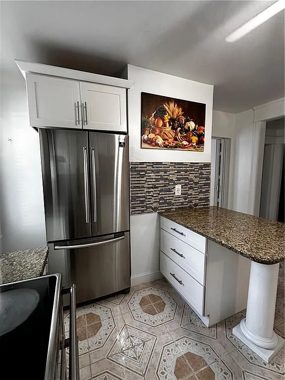 2 bed, 1.0 bath, 1200 sqft, $2,400 — Photo 3