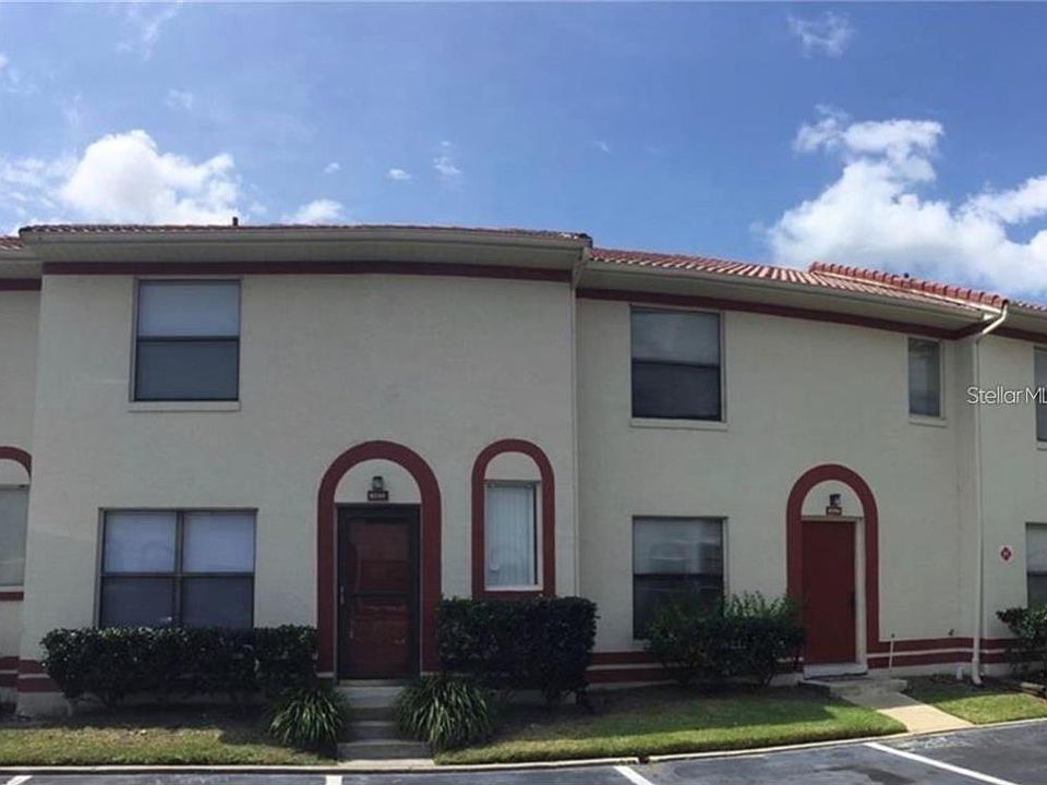 1st image of 6294 Arlington Ct #207
