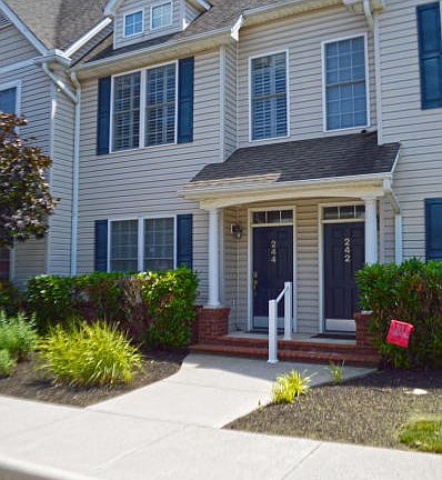 2nd image of 244 Sheliah Ct