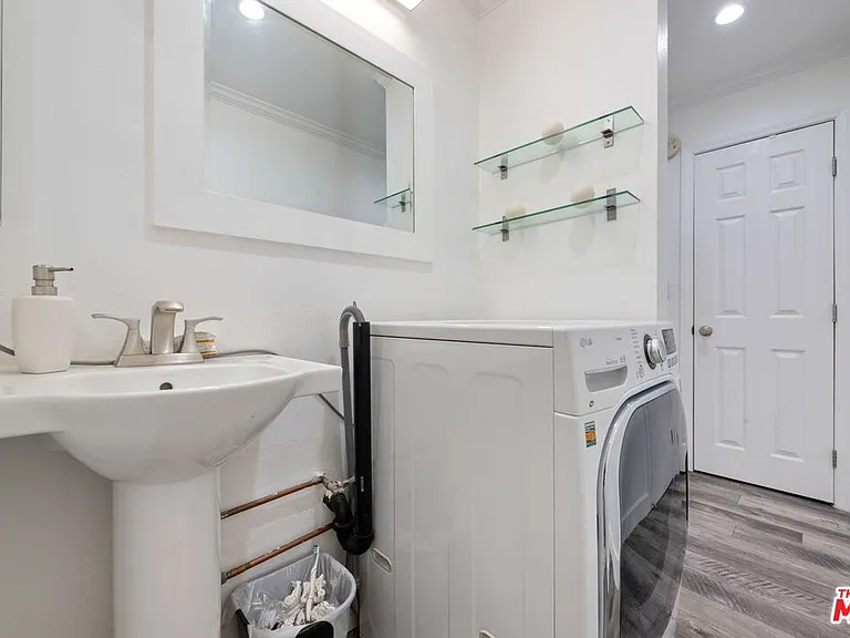 12735 Caswell Ave #4 — Photo 7