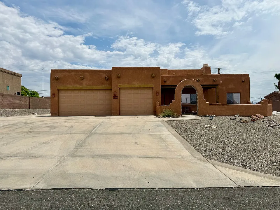 3658 Hattaras Ln