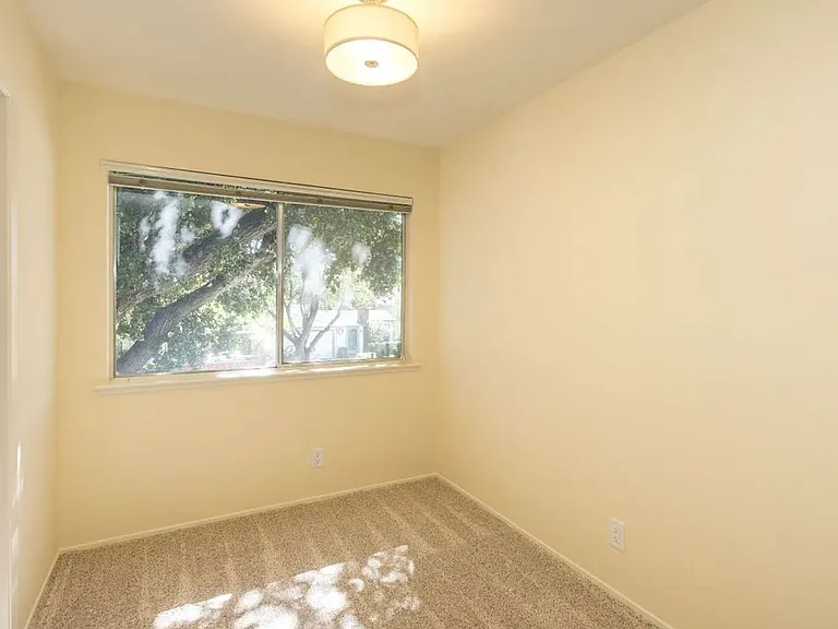 314 College Ave #1-6 — Photo 5