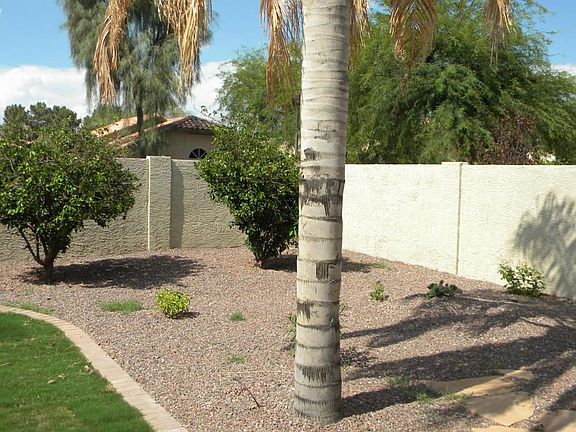 3rd image of 1286 W Amanda Ln