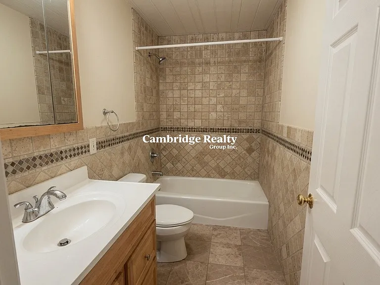 14 Duval St #1T — Photo 11
