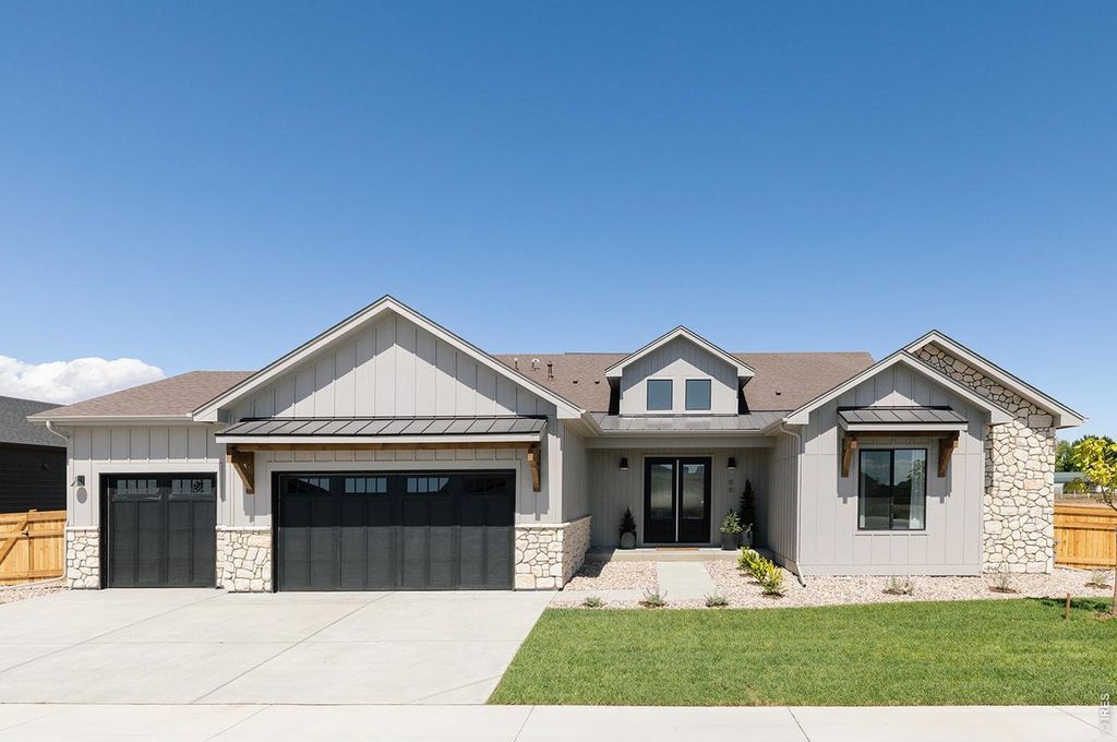 66 Blue Fortune Dr
