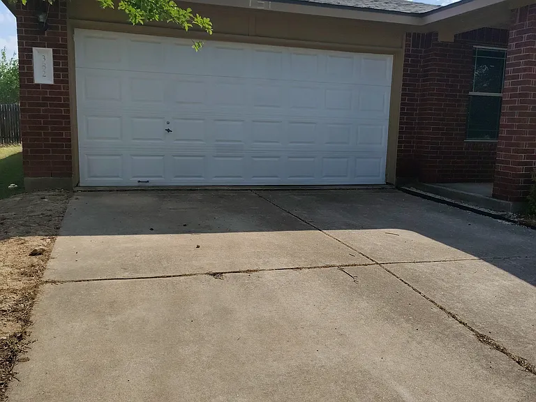 382 Lake Washington Dr — Photo 4