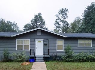 807 E Chestnut Ave, Crestview, FL 32539