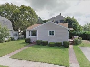 29 Newbury Ave, Fairhaven, MA 02719