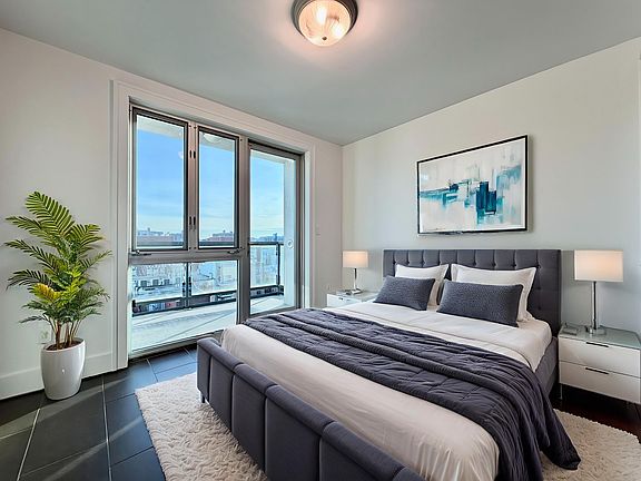 3rd image of 143 Skillman Ave #Penthouse 8