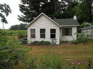 10100 Cox Rd, Bellevue, MI 49021