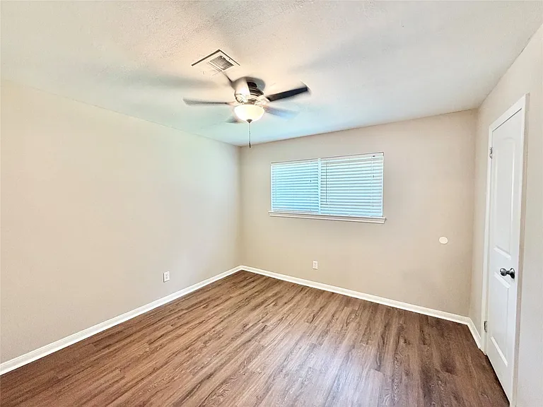 12426 Foxburo Dr — Photo 13