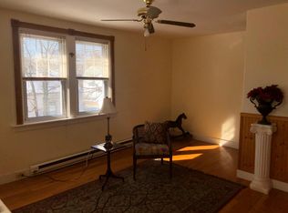 36 Mapledale St #B, Coventry, RI 02816