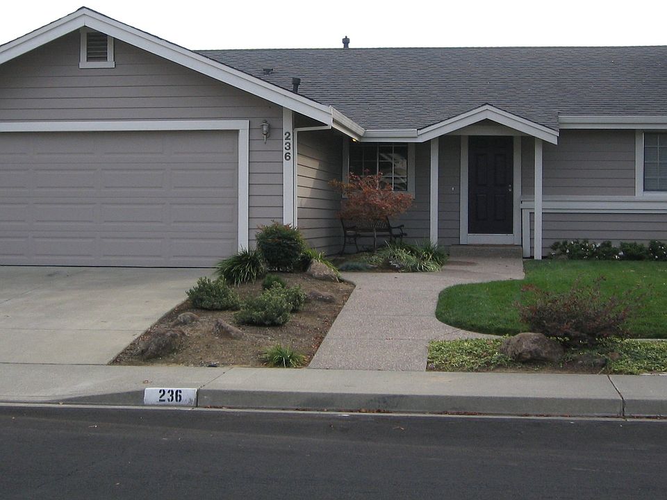1st image of 236 Wexford Ln