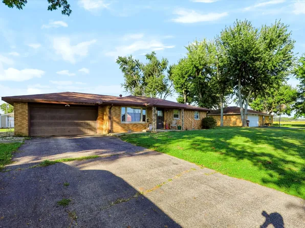 1064 Dacia St, Taylorsville, IN 47280