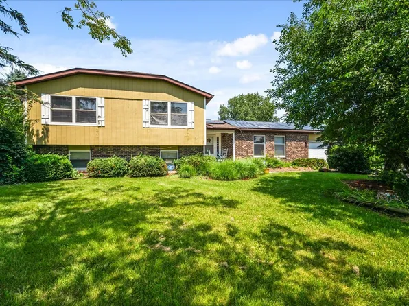 551 Kilkenny Ct, Gilberts, IL 60136