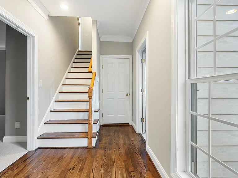 30135 Porter Dr — Photo 11