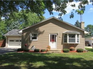 13 Timmer Ln, Racine, WI 53406