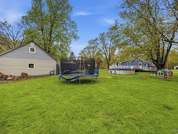 3rd image of 1476 Huth Rd