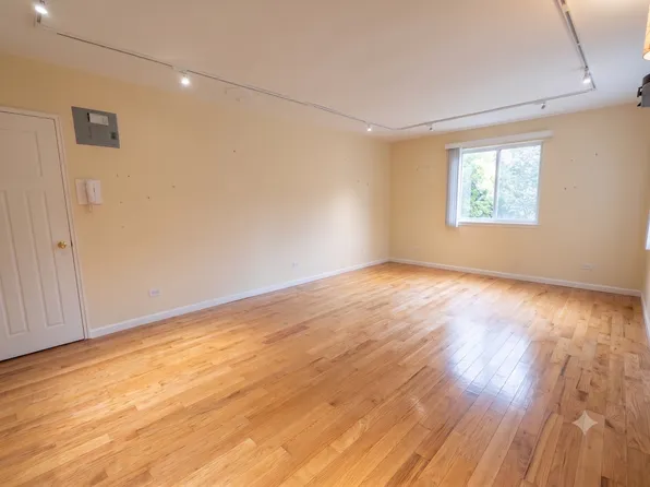 224-24 Union Tpke #1K, Oakland Gardens, NY 11364