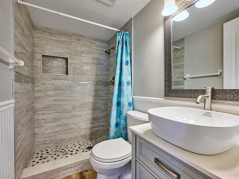 12021 W Greenway Dr — Photo 24