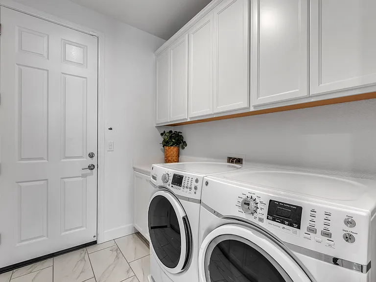 4578 Flagstaff Dr — Photo 34