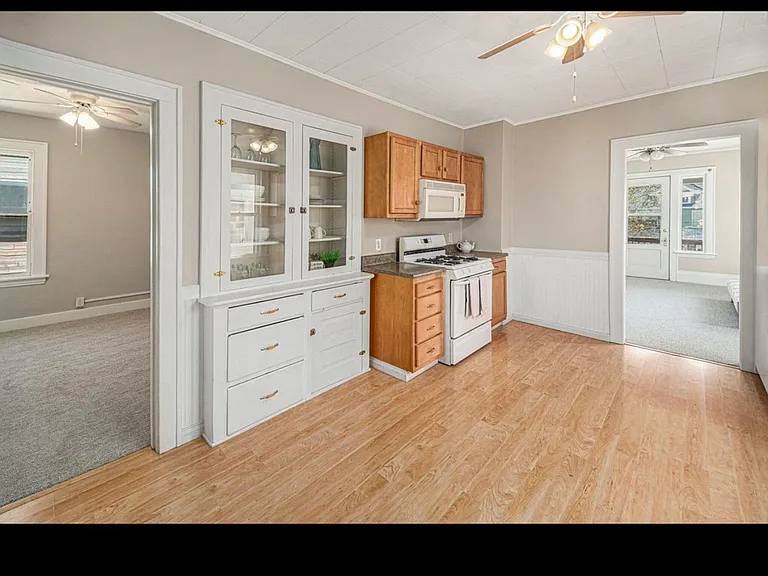 1337 Davis Ave NW #2 — Photo 9
