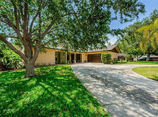 1038 Lemon Tree Ln, Palm Harbor, FL 34683