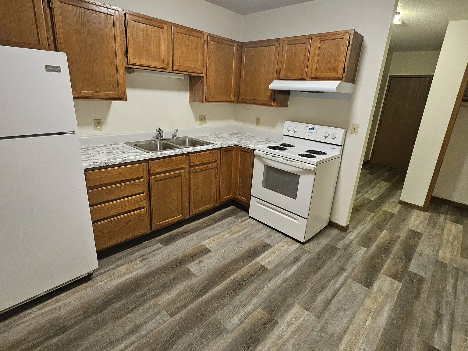 2 bed, 682 sqft, $950 — Photo 4