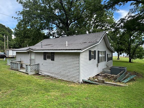 3rd image of 23570 S 624 Rd